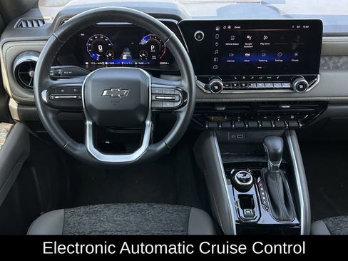 Used 2024 Chevrolet Colorado ZR2 w/ Technology Package image 13