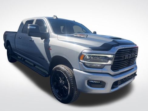 Used 2024 RAM 2500 Laramie w/ Night Edition image 9