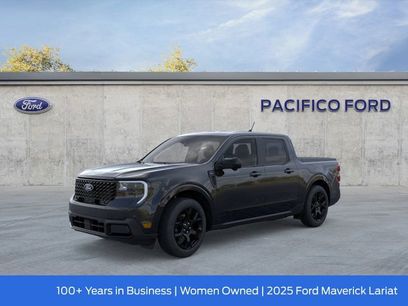 New 2025 Ford Maverick Lariat w/ Black Appearance Package