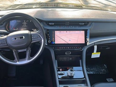 New 2026 Jeep Grand Cherokee Limited w/ Limited Altitude Package image 39