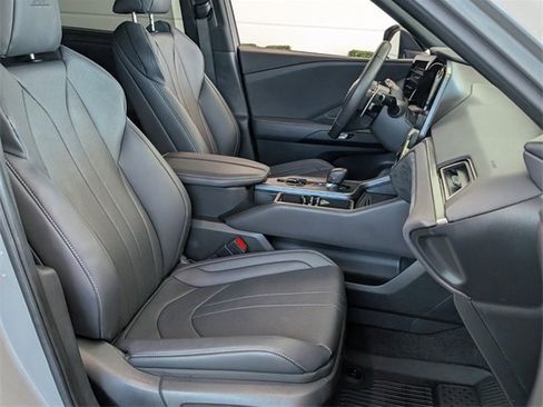 Used 2024 Lexus TX 500h AWD image 17