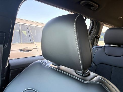 New 2026 Jeep Grand Cherokee L 4WD image 13