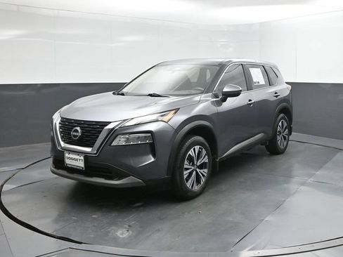 Used 2023 Nissan Rogue SV FWD image 1