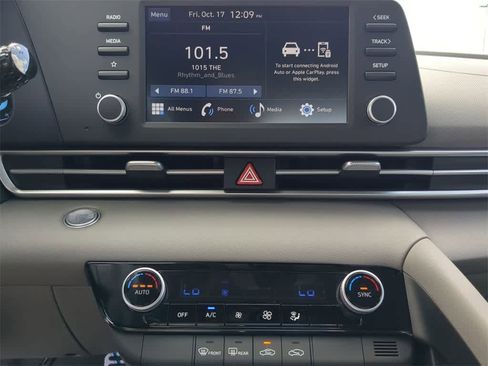 New 2026 Hyundai Elantra Sport image 28