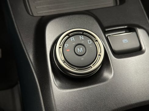 Used 2022 Ford Mustang Shelby GT500 w/ Carbon Fiber Track Pack image 18