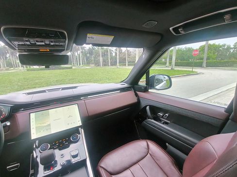 Used 2023 Land Rover Range Rover Sport SE Dynamic AWD/4WD image 26