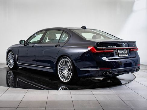 Used 2022 BMW ALPINA B7 xDrive image 11