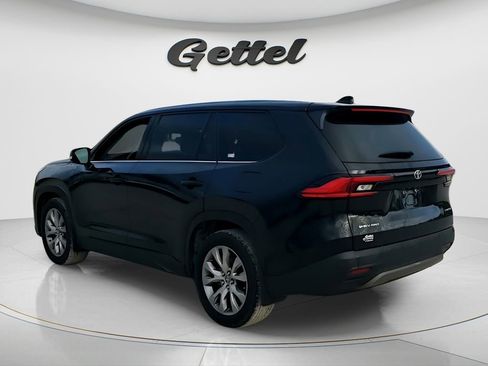 Used 2024 Toyota Grand Highlander Limited image 8