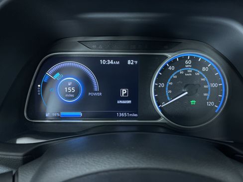 Certified 2025 Nissan Leaf S FWD image 17