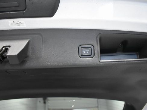 Used 2023 GMC Terrain AT4 w/ Infotainment Package II image 34