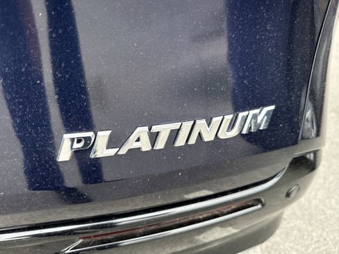 Used 2025 Toyota Sienna Platinum image 21