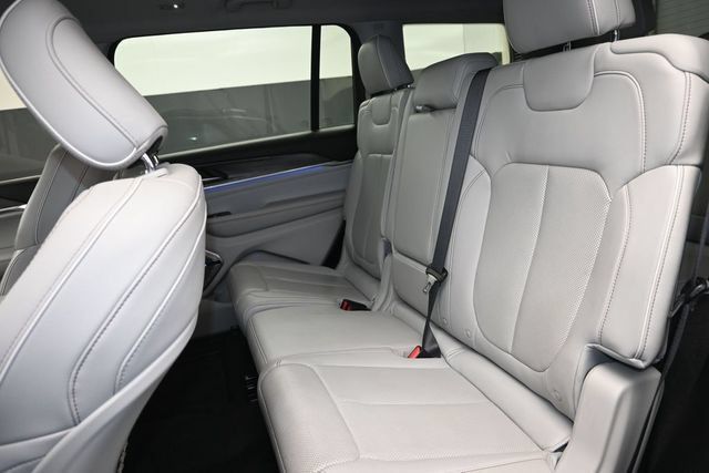Used 2021 Jeep Grand Cherokee L Overland AWD/4WD image 12