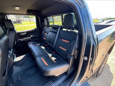 Used 2020 GMC Sierra 1500 AT4 w/ AT4 Premium Package AWD/4WD image 28