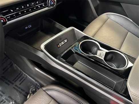 Certified 2025 Chevrolet Equinox LT w/ Convenience Package II image 23