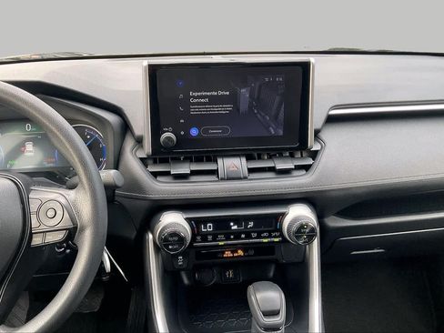 Used 2025 Toyota RAV4 LE AWD/4WD image 6