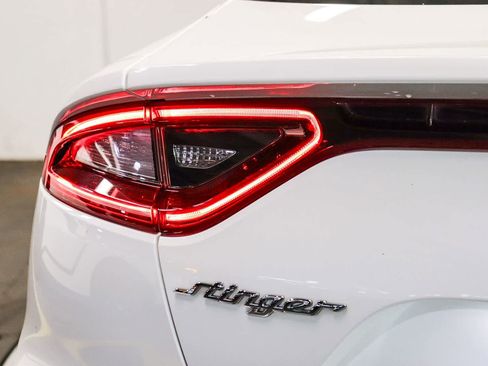 Used 2019 Kia Stinger Premium RWD image 11