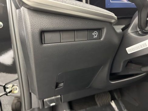 New 2026 Nissan Kicks SV image 29