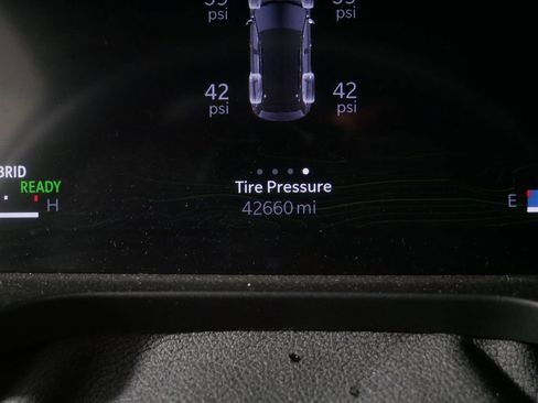 Used 2023 Jeep Grand Cherokee Trailhawk w/ Luxury Tech Group III image 34