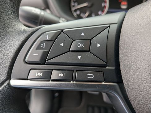 Certified 2025 Nissan Sentra SV image 17