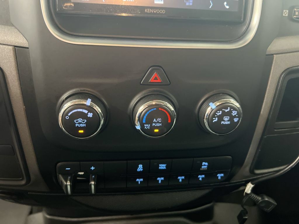 Used 2016 RAM 2500 Tradesman w/ Chrome Appearance Group AWD/4WD image 16
