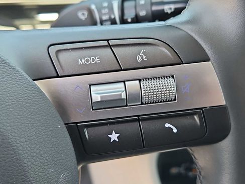 Certified 2025 Hyundai Kona SEL FWD image 23