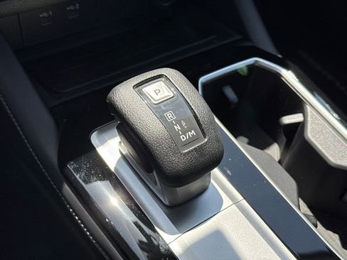 Used 2025 Mitsubishi Outlander ES AWD/4WD image 16
