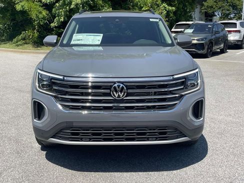 New 2026 Volkswagen Atlas SE FWD image 2