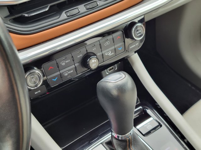 Used 2022 Jeep Compass Limited AWD/4WD image 20
