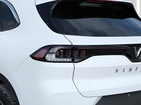New 2025 VinFast VF 8 Eco AWD/4WD image 29