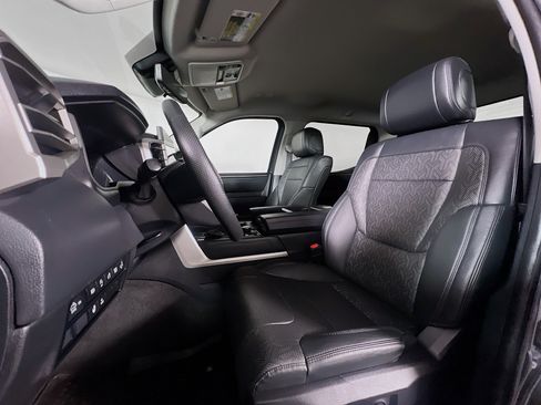 Used 2023 Toyota Tundra Limited w/ TRD Off-Road Package AWD/4WD image 11