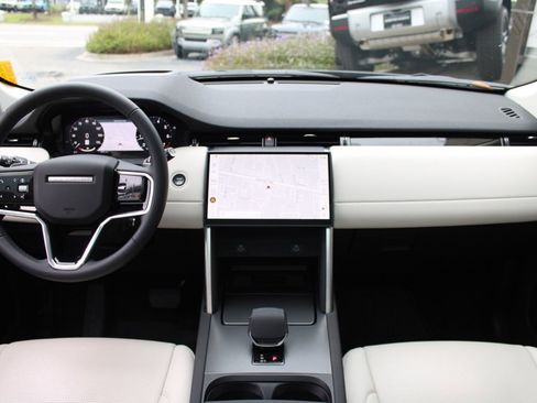 Certified 2025 Land Rover Discovery Sport S image 33