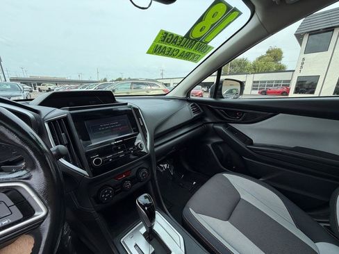 Used 2018 Subaru Crosstrek 2.0i Premium AWD/4WD image 39