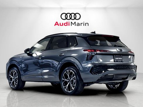 New 2026 Audi Q3 quattro 2.0T AWD/4WD image 3