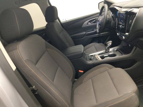 Used 2021 Chevrolet Traverse LS FWD image 21