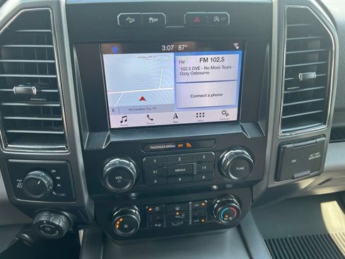 Used 2019 Ford F150 XLT w/ Equipment Group 302A Luxury AWD/4WD image 12