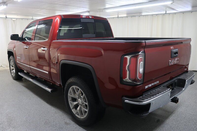 Used 2018 GMC Sierra 1500 SLT w/ SLT Premium Package AWD/4WD image 4