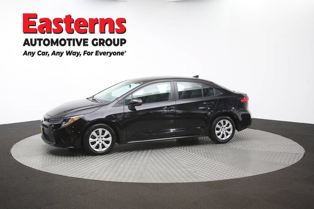 Used 2025 Toyota Corolla LE FWD image 57