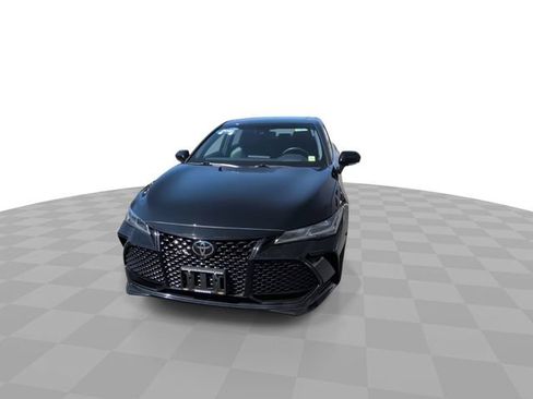 Used 2021 Toyota Avalon Touring FWD image 3