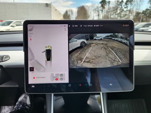 Used 2021 Tesla Model Y Long Range image 14