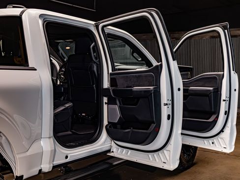 Used 2025 Ford F150 Platinum w/ Equipment Group 702A High image 31