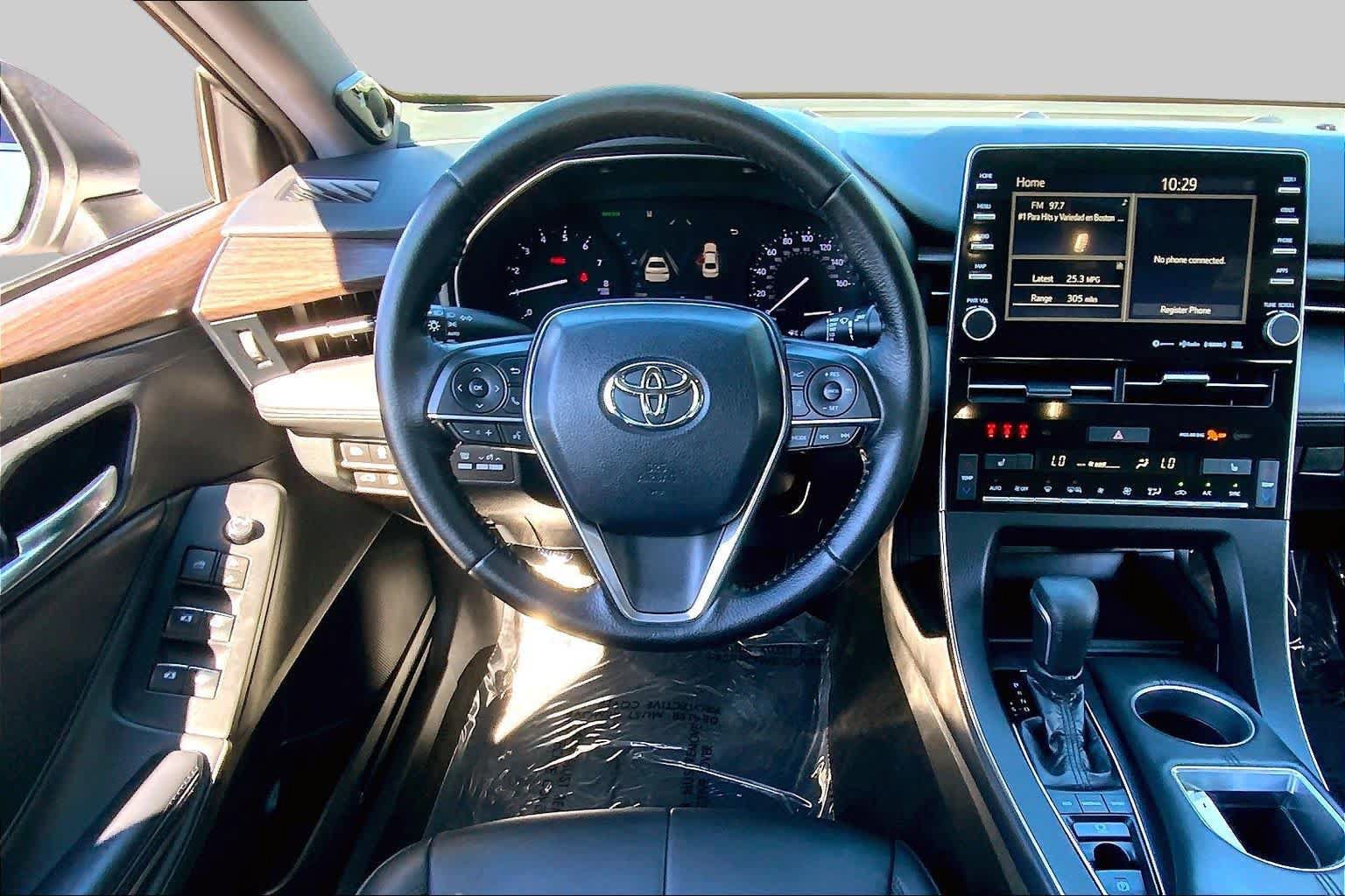 Used 2019 Toyota Avalon XLE w/ Moonroof Package FWD image 6