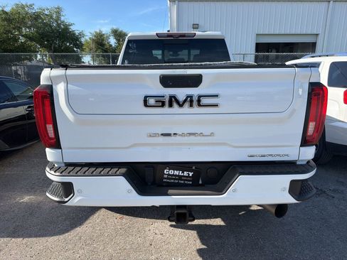 Used 2020 GMC Sierra 2500 Denali w/ Denali Ultimate Package image 11