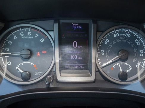 Used 2017 Toyota Tacoma SR5 image 17