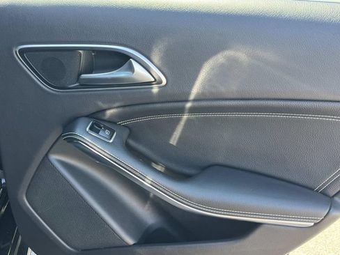 Used 2015 Mercedes-Benz CLA 250 image 37