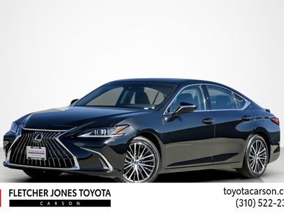 Used 2023 Lexus ES 300h w/ Premium Package