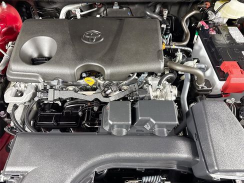 Certified 2025 Toyota RAV4 LE FWD image 40