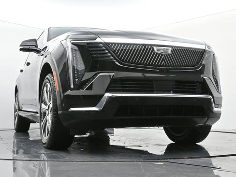 New 2025 Cadillac Escalade IQ Luxury 2 image 22