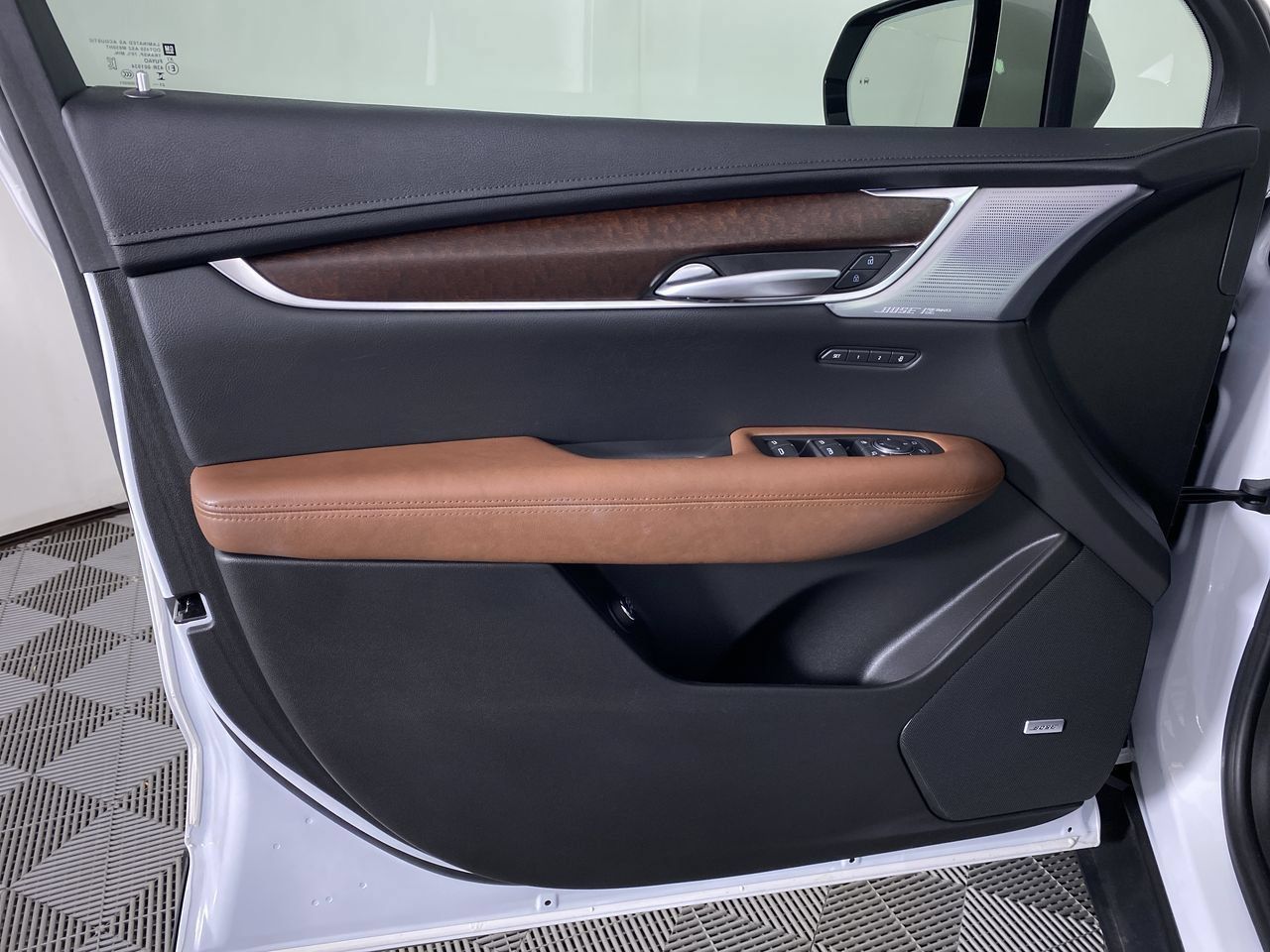 Used 2024 Cadillac XT5 Sportv w/ Technology Package AWD/4WD image 12