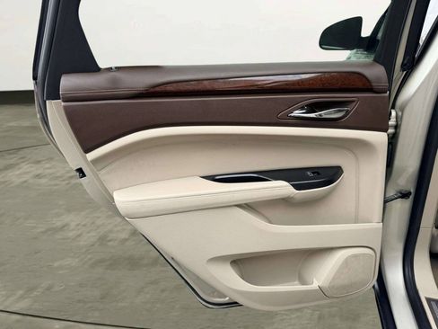 Used 2016 Cadillac SRX Luxury w/ Driver Awareness Package FWD image 20