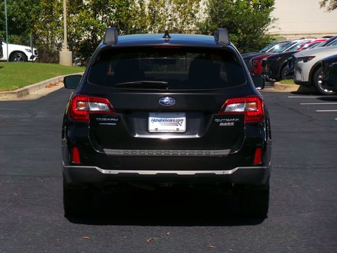 Used 2017 Subaru Outback 2.5i Premium AWD/4WD image 21